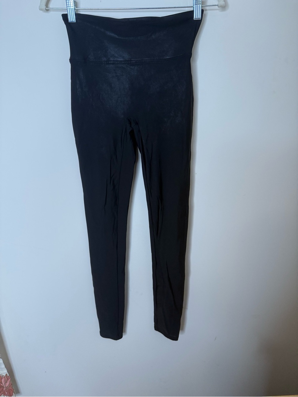 SPANX Black Shaping Leggings with Red Tag